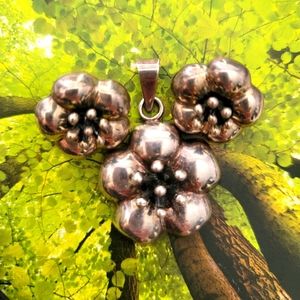 Earrings and pendant set